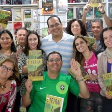 Mineiros fazem festa no lançamento do livro “É Tetra!”